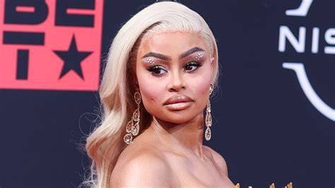 Blac Chyna Debuts New Boyfriend Twin Hector With PDA Photos .